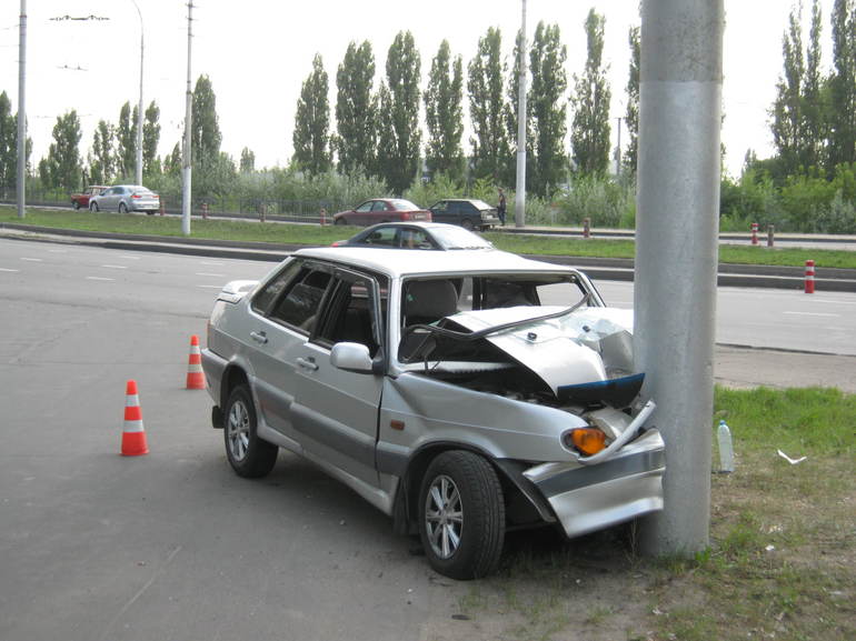 Особенности автоаварии без контакта