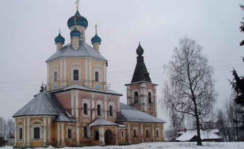 Трасса А111, церковь деревня Рогожа