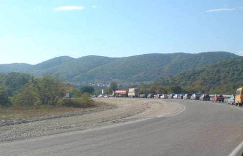Трасса М27, пробка летом