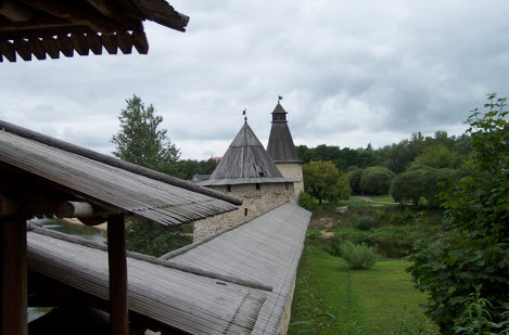 Две башни - Плоская и Высокая, трасса М20