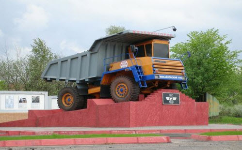 Железногорск, памятник Белазу, трасса А142