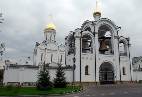 Церковь Спаса Нерукотворного Образа, трасса А105, Усово Церковь Спаса Нерукотворного Образа, трасса А105, Усово