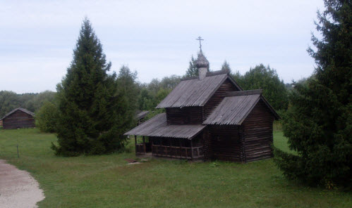 Церковь Успения из деревни Никулино 1599 год, трасса М10