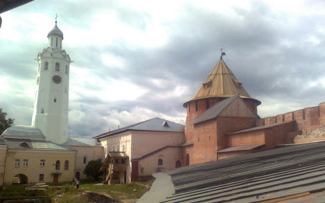 Часовня и Митрополичья башня, Новгород, трасса М10