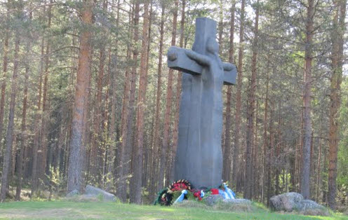 Крест Скорби, карелия, трасса Р21 Крест Скорби, карелия, трасса Р21