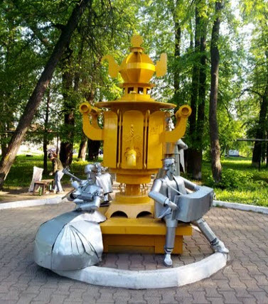 Памятник самовару, Суксун, трасса Р242