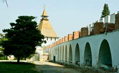 Архиерейская башня, Астраханский кремль, трасса М6