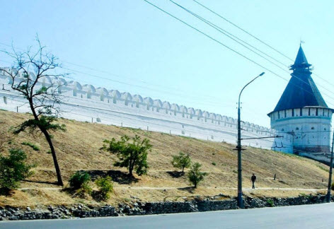 Башня Красные ворота, Астрахань, трасса М6