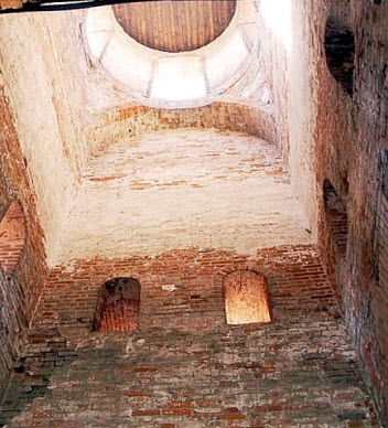 Внутри башни, тульский кремль, трасса М2