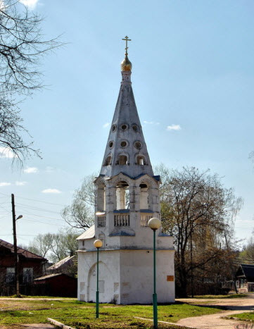 Колокольня, Бежецк, трасса Р85 Колокольня, Бежецк, трасса Р85