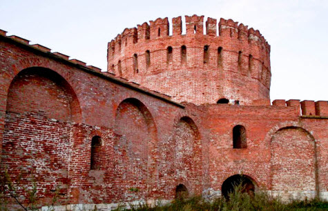 Фроловская башня, Смоленский кремль, трасса м1