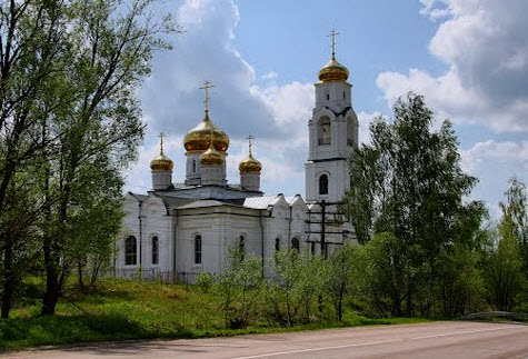 Никольский храм, Середниково, трасса р105