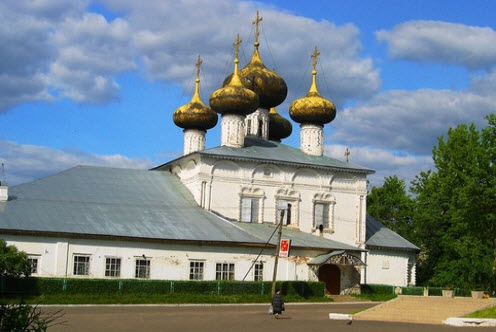 Собор Рождества Пресвятой Богородицы, устюжна, трасса р8