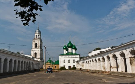 Торговые ряды, Пошехонье, трасса р104