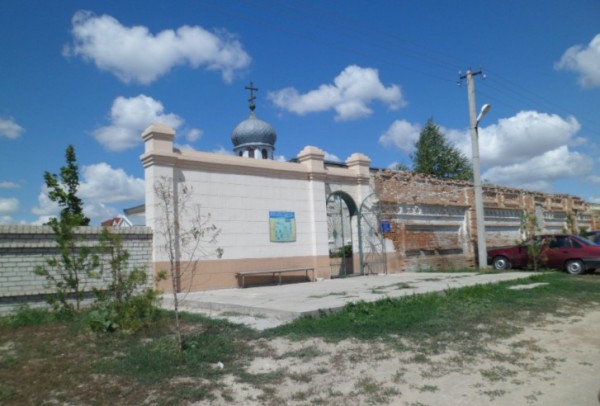 вход каменно-бродский монастырь