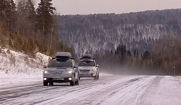 субару на зимней дороге