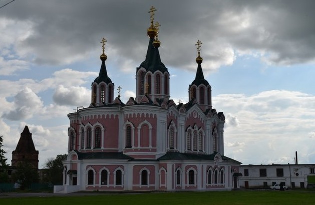 Храм Долматово