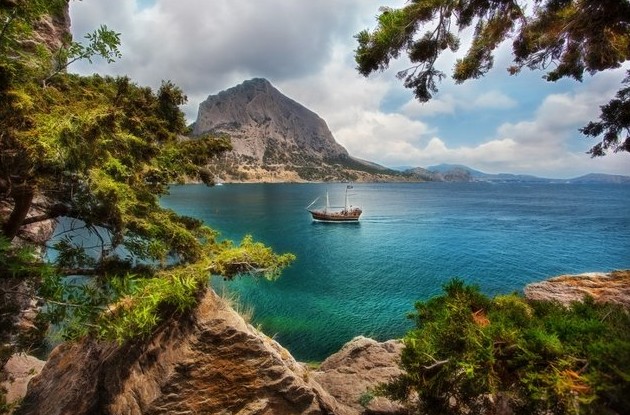 на побережье крыма