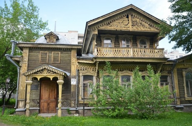 деревянный дом в екаиеринбурге