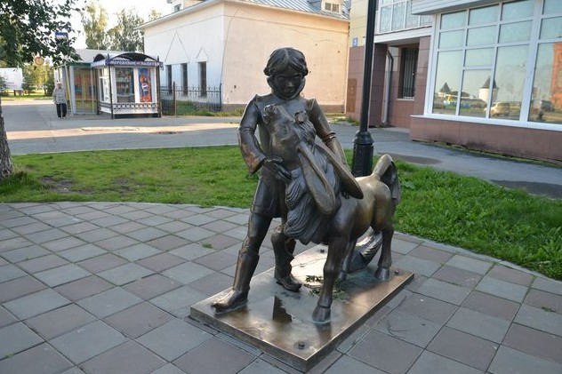 памятник героям ершова