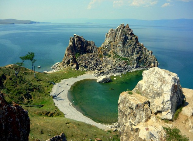 скала шаманка на байкале