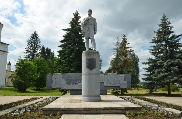 Памятник Семёну Дежнёву