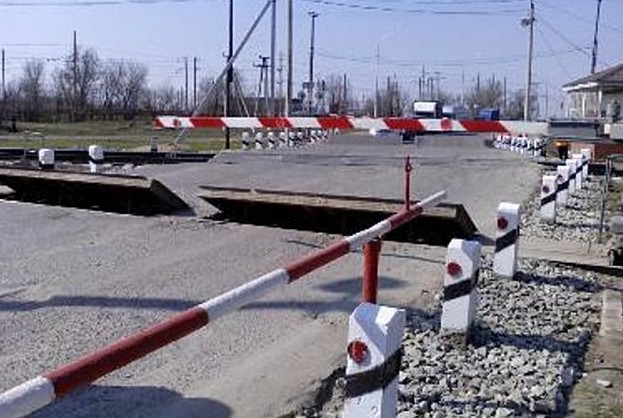 железно дорожный перезд волгоградская область