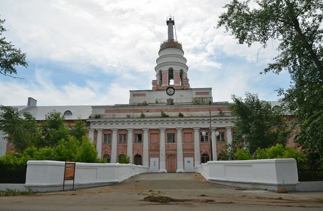 Главный корпус Ижевского оружейного завода