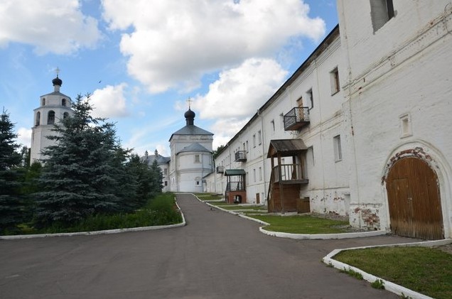 трифоновский монастырь в кирове