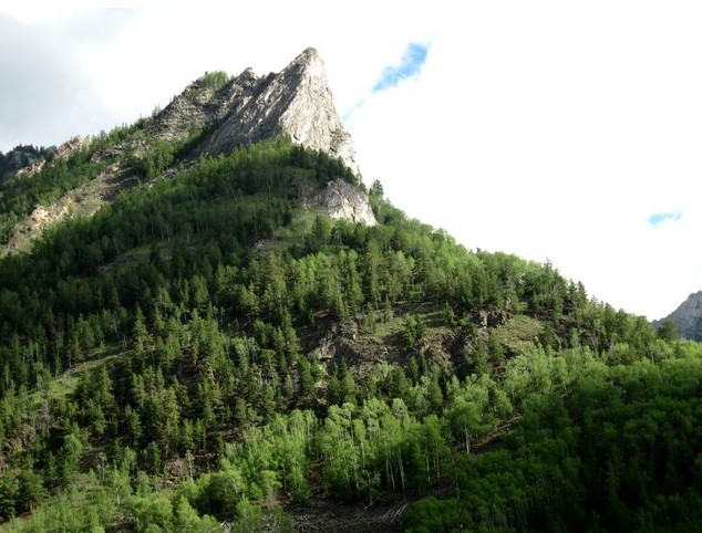 гора в местечке алла