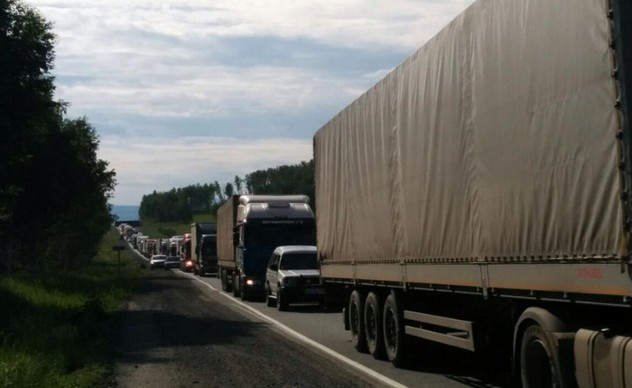 затор на трассе м-5 в июне