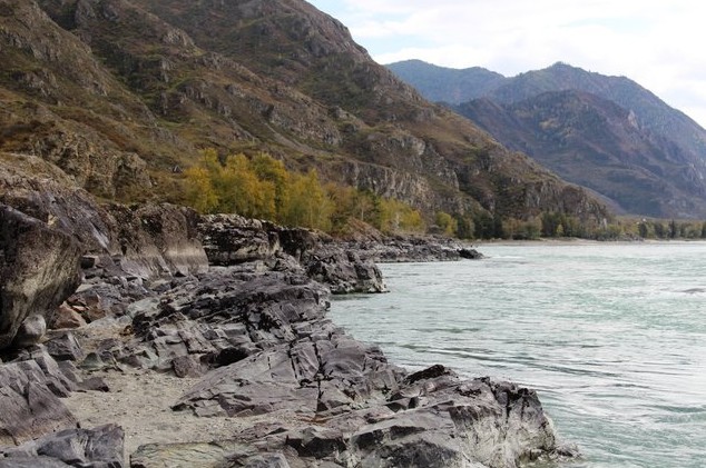 катунь в скалах