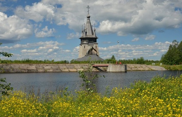 современная деревянная церковь