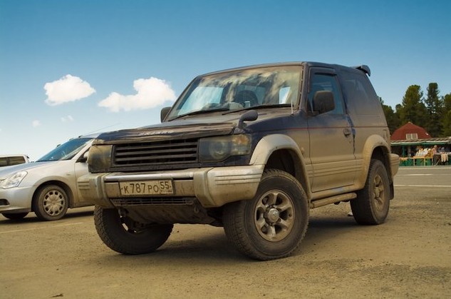  Mitsubishi Pajero II