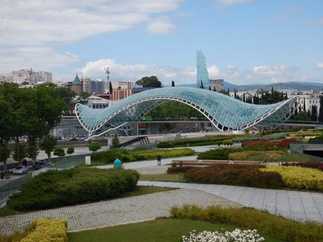 Стеклянный мост