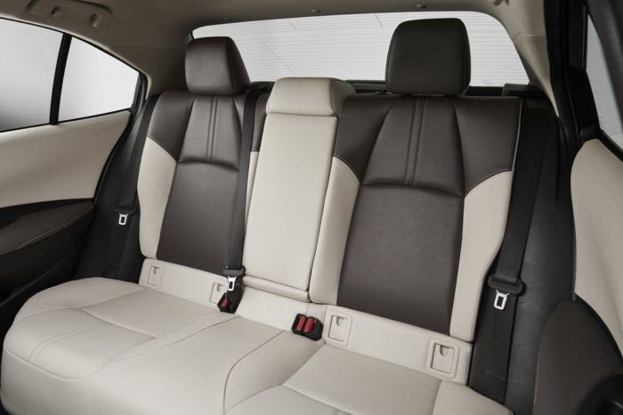 Toyota Corolla 2019: комплектации, цены, фото, когда выйдет в России