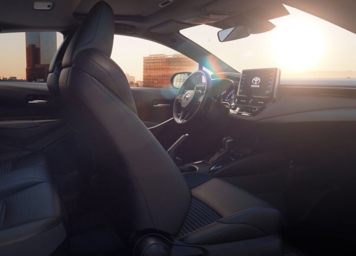 Toyota Corolla 2019: комплектации, цены, фото, когда выйдет в России