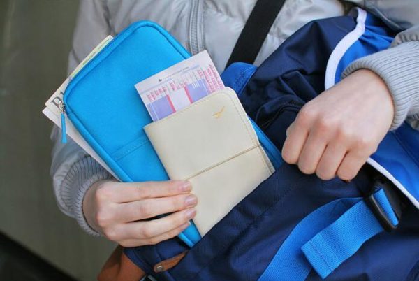 Как не остаться без денег и документов в поездке - как защитить себя от воров