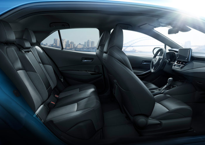 Toyota Corolla 2019: комплектации, цены, фото, когда выйдет в России
