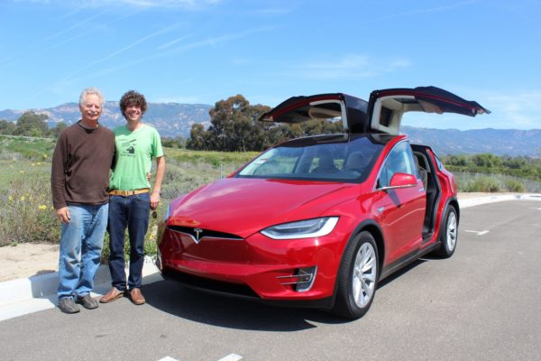 Электрический кроссовер Tesla Model Y 2020