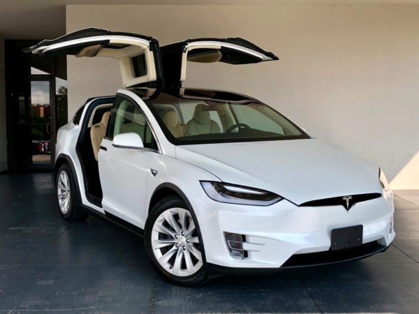 Электрический кроссовер Tesla Model Y 2020