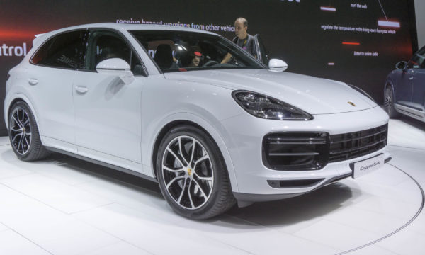 Обзор нового кроссовера Porsche Cayenne Coupe 2019-2020