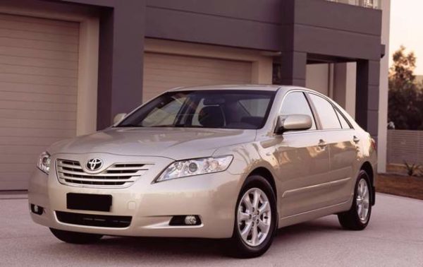 Toyota Camry 40