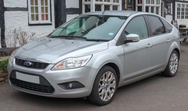 5  лучших автомобилей за 300 тысяч рублей