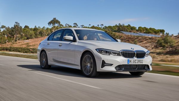 Дизайн и комплектации BMW G20 3-Series 320d xDrive 2019 года