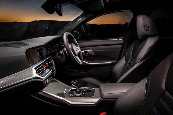 Дизайн и комплектации BMW G20 3-Series 320d xDrive 2019 года