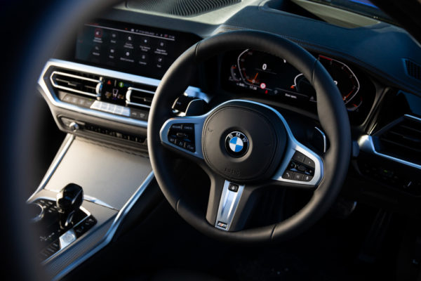 Дизайн и комплектации BMW G20 3-Series 320d xDrive 2019 года