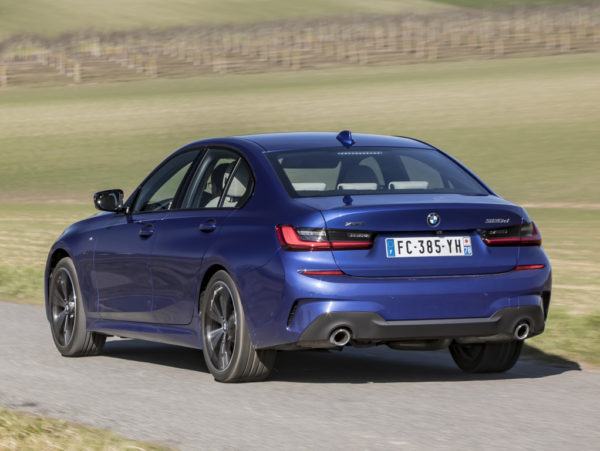 Дизайн и комплектации BMW G20 3-Series 320d xDrive 2019 года