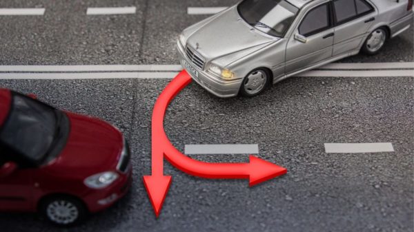 Какой заплатить штраф за пересечение сплошной линии в 2019 году