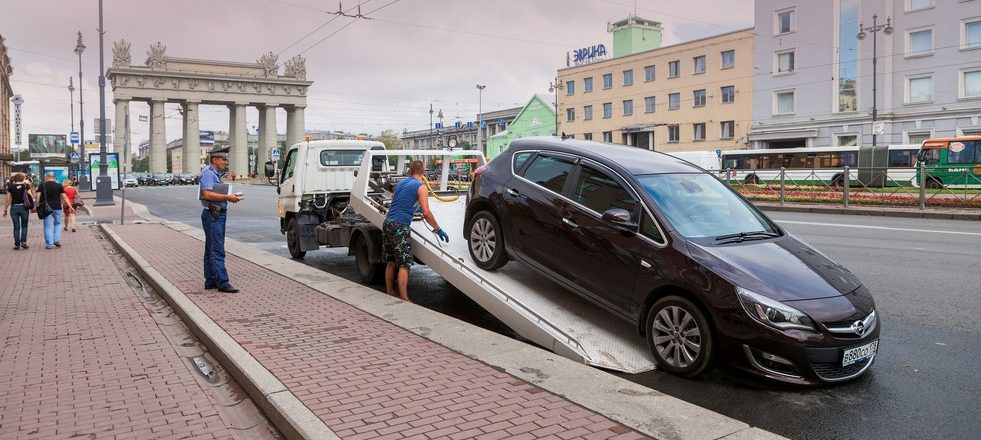 Предъявите документы: имеет ли право сотрудник ДПС требовать документы у пассажира